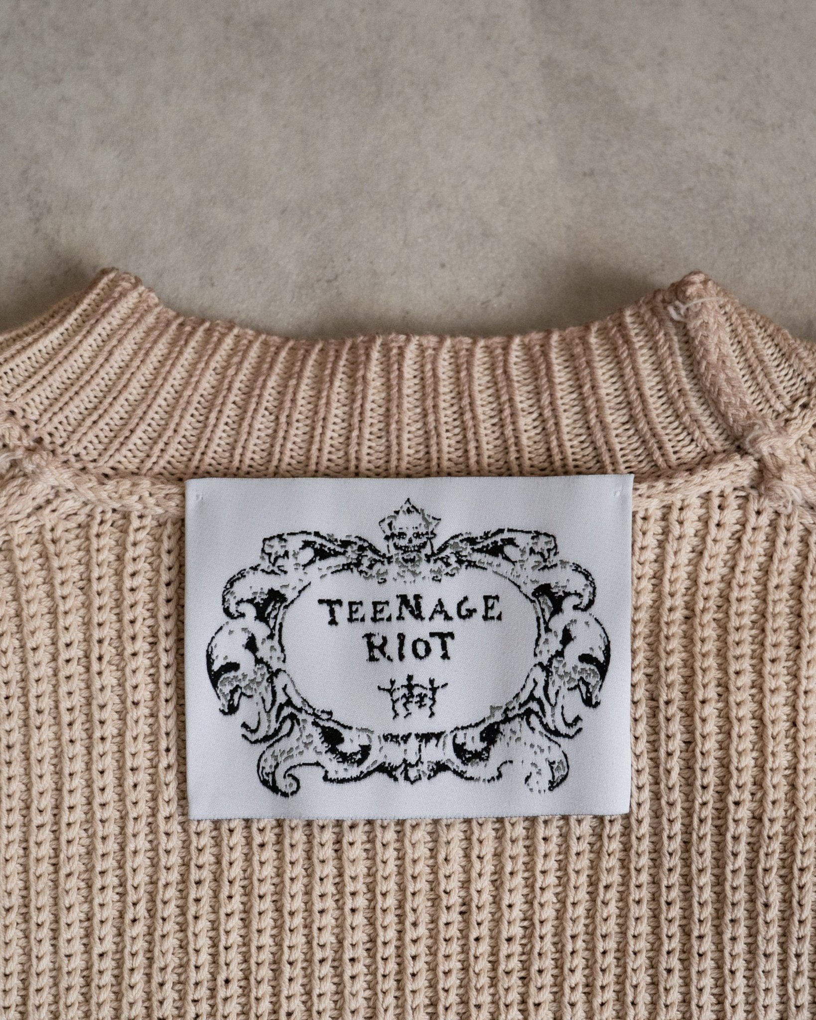 TEENAGE RIOT REVERSIBLE KNIT - WRONGSOCIETY